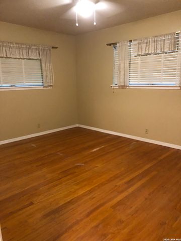 4907 Seabreeze Dr., San Antonio, TX 78220