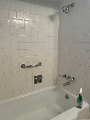 4907 Seabreeze Dr., San Antonio, TX 78220