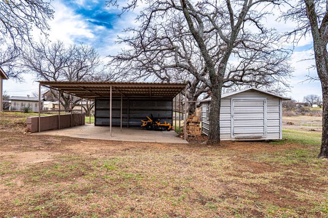 9608 County Road 203 Road, Breckenridge, TX 76424