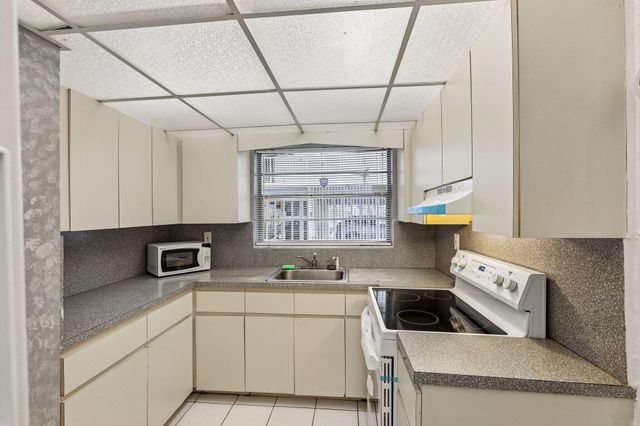 1735 NE 164th Street E104, North Miami Beach, FL 33162