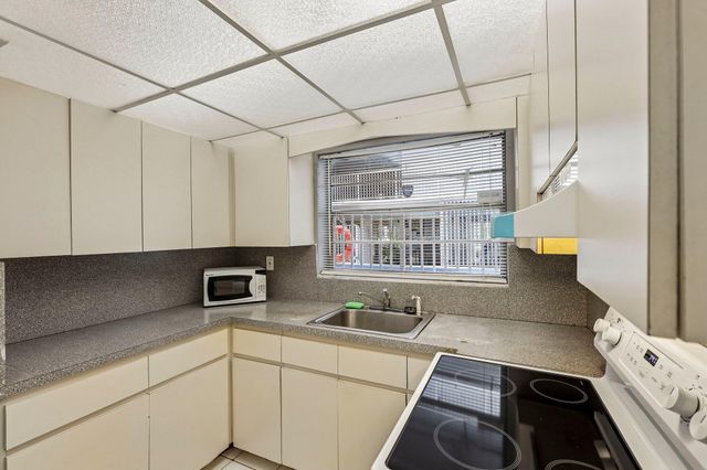 1735 NE 164th Street E104, North Miami Beach, FL 33162