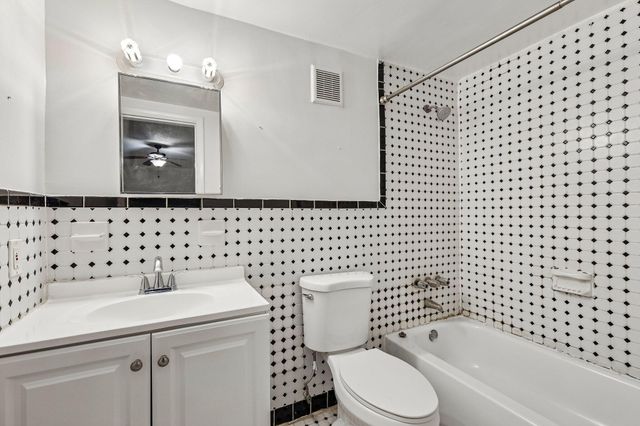 1735 NE 164th Street E104, North Miami Beach, FL 33162