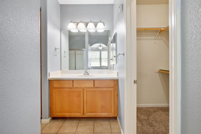 2117 Boccioni Lane, Clovis, CA 93611