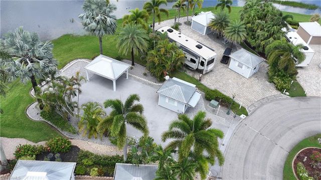 10210 Surfwood CT, Fort Myers, FL 33905