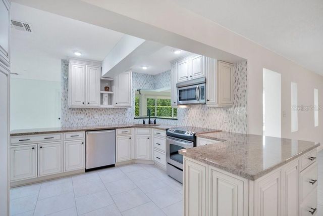 3108 TROY DRIVE, Orlando, FL 32806