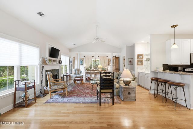 15 Indigo Run Dr Unit 12, Hilton Head Island, SC 29926