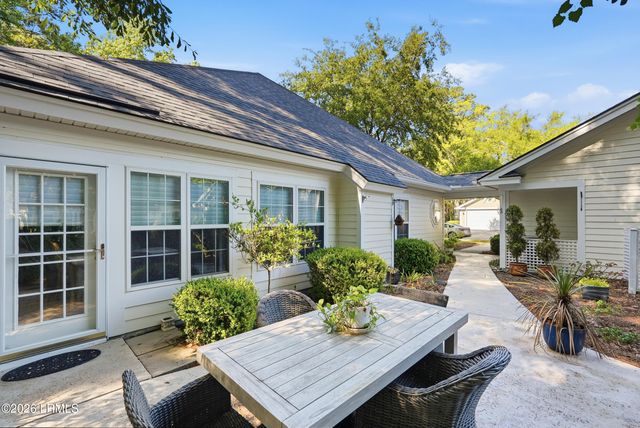 15 Indigo Run Dr Unit 12, Hilton Head Island, SC 29926