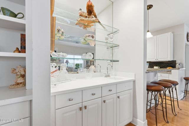 15 Indigo Run Dr Unit 12, Hilton Head Island, SC 29926