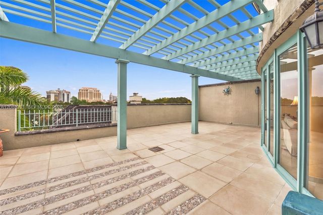 610 Valencia Avenue 502, Coral Gables, FL 33134
