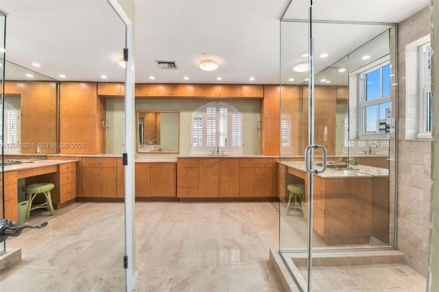 610 Valencia Avenue 502, Coral Gables, FL 33134
