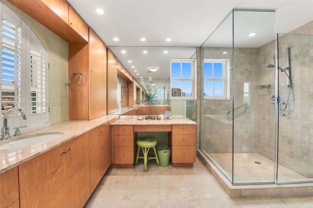 610 Valencia Avenue 502, Coral Gables, FL 33134