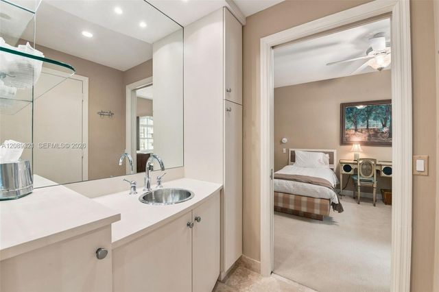 610 Valencia Avenue 502, Coral Gables, FL 33134