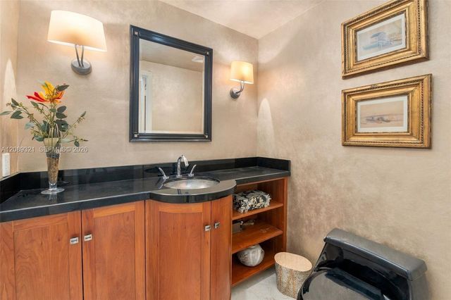 610 Valencia Avenue 502, Coral Gables, FL 33134