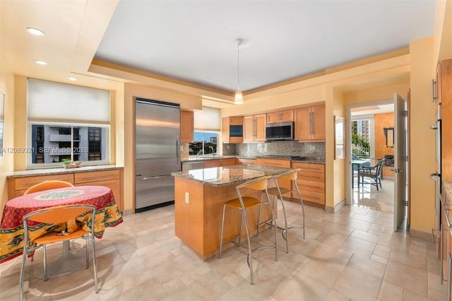 610 Valencia Avenue 502, Coral Gables, FL 33134