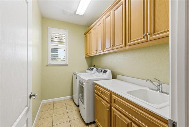 1264 Volonne Dr, Roseville, CA 95747