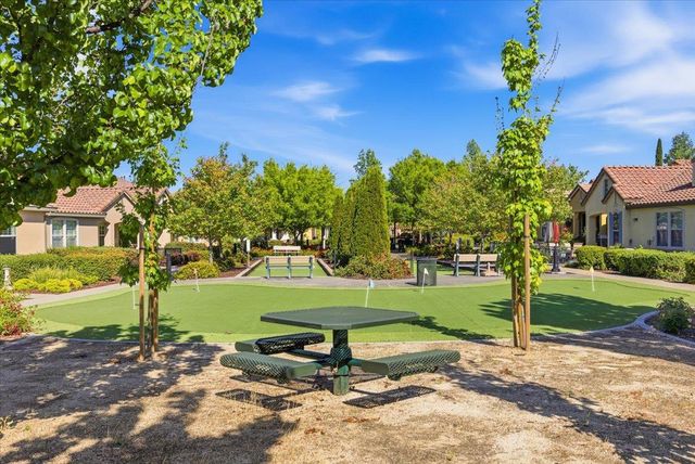 1264 Volonne Dr, Roseville, CA 95747