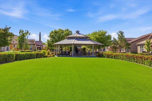 1264 Volonne Dr, Roseville, CA 95747