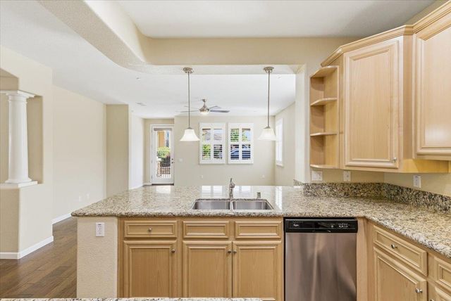 1264 Volonne Dr, Roseville, CA 95747