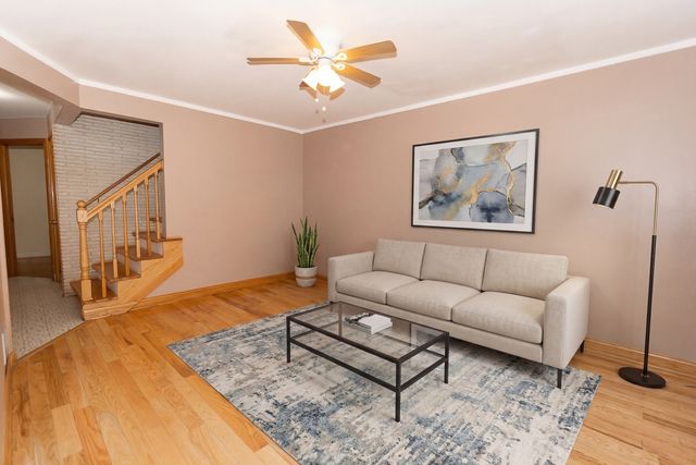 3910 W 83rd Street, Chicago, IL 60652
