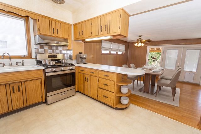 3910 W 83rd Street, Chicago, IL 60652