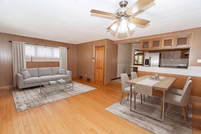 3910 W 83rd Street, Chicago, IL 60652