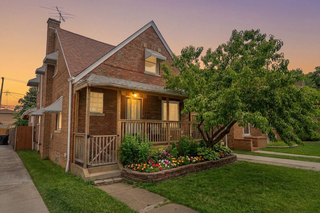 3910 W 83rd Street, Chicago, IL 60652