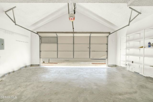 1432 BLACK RIDGE Drive, El Paso, TX 79912