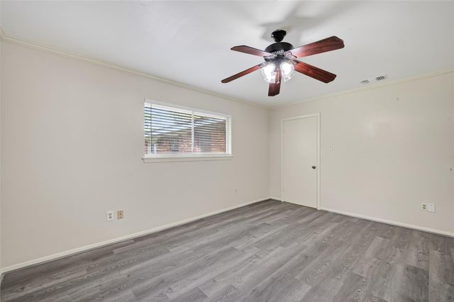 9667 Meadowvale Drive, Houston, TX 77063