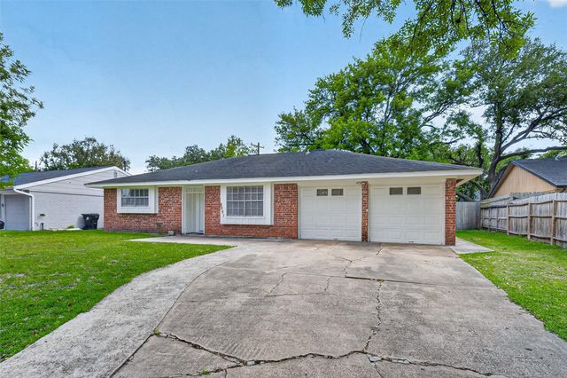 9667 Meadowvale Drive, Houston, TX 77063