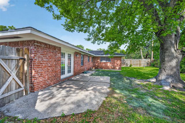 9667 Meadowvale Drive, Houston, TX 77063