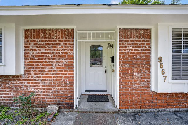 9667 Meadowvale Drive, Houston, TX 77063