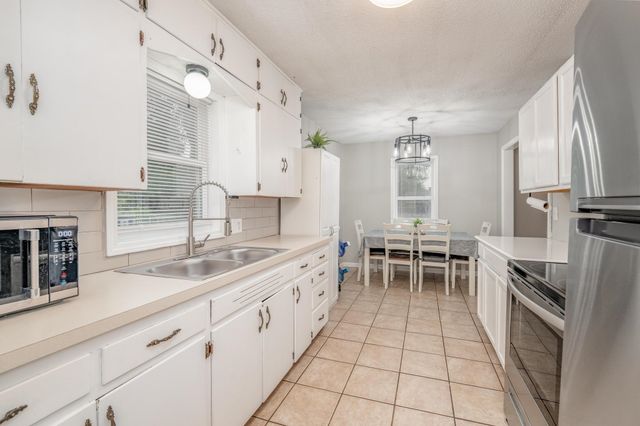 909 N Derby, Derby, KS 67037