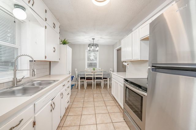 909 N Derby, Derby, KS 67037