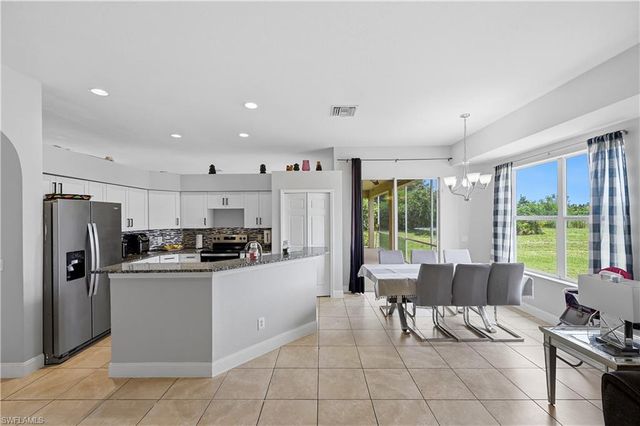 2930 35th AVE NE, Naples, FL 34120