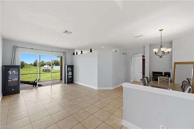2930 35th AVE NE, Naples, FL 34120