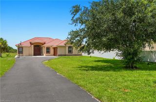 2930 35th AVE NE, Naples, FL 34120