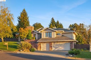1920 Joseph Dr, Moraga, CA 94556
