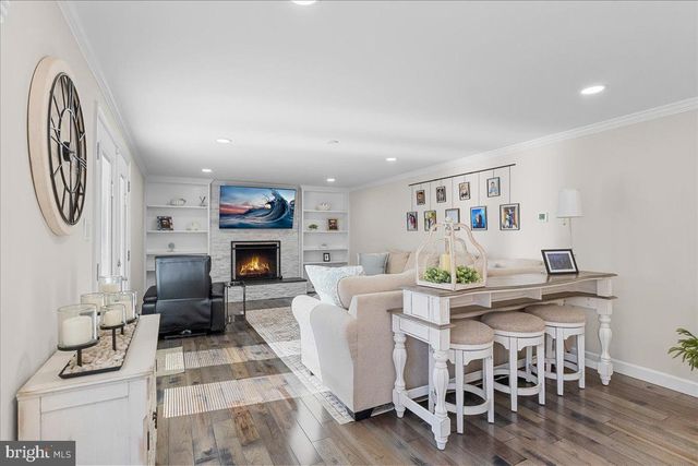 15401 SILVAN GLEN DR, Dumfries, VA 22025