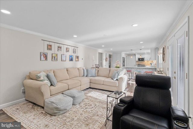 15401 SILVAN GLEN DR, Dumfries, VA 22025