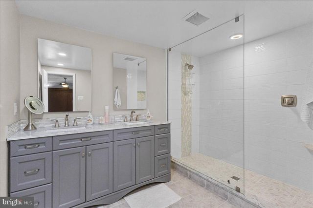 15401 SILVAN GLEN DR, Dumfries, VA 22025