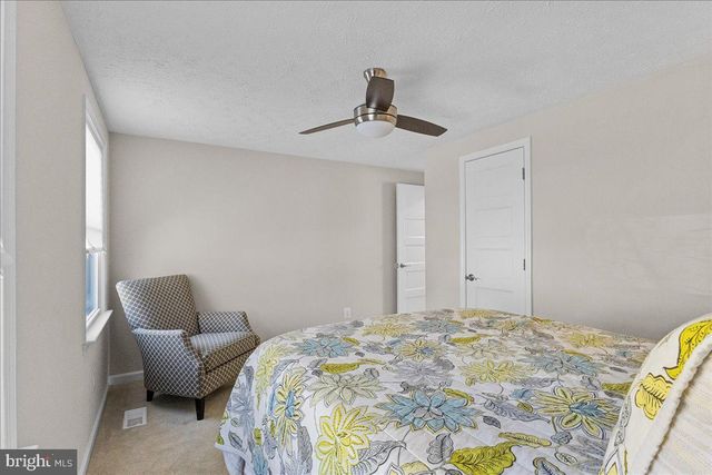 15401 SILVAN GLEN DR, Dumfries, VA 22025