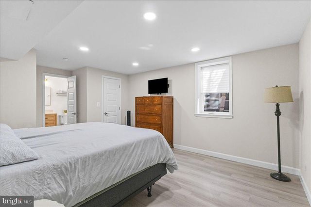 15401 SILVAN GLEN DR, Dumfries, VA 22025