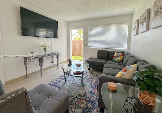 650 NE 15TH ST, Fort Lauderdale, FL 33304