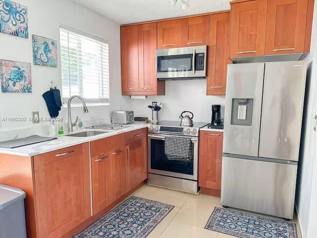 650 NE 15TH ST, Fort Lauderdale, FL 33304