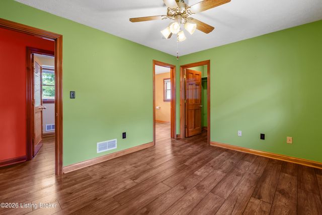 4814 S 4th St, Louisville, KY 40214