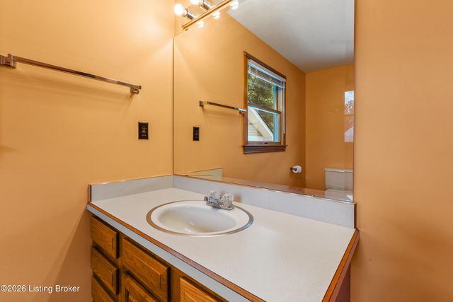 4814 S 4th St, Louisville, KY 40214