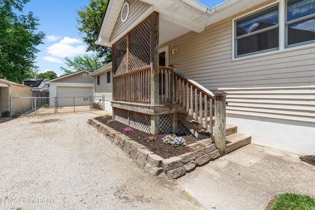 4814 S 4th St, Louisville, KY 40214