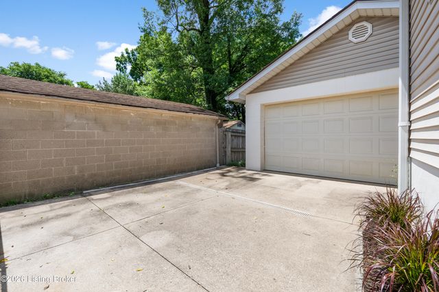 4814 S 4th St, Louisville, KY 40214