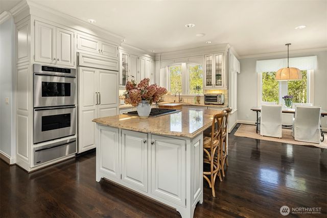 13364 Bridgestone Court NE, Bainbridge Island, WA 98110