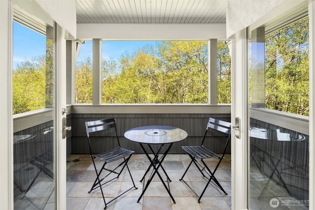 13364 Bridgestone Court NE, Bainbridge Island, WA 98110